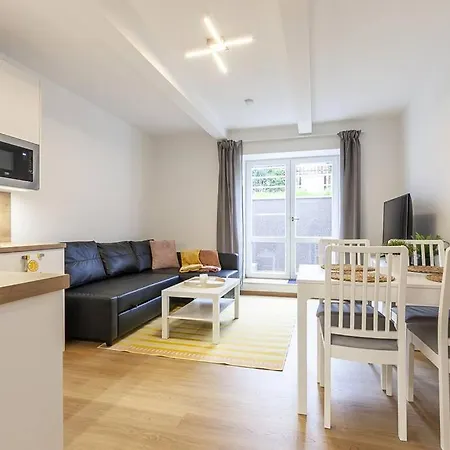 Peaceful & Quiet Flat Near Park + Parking *