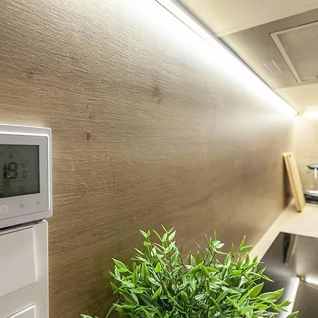 Peaceful & Quiet Flat Near Park + Parking *