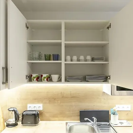 公寓 Peaceful & Quiet Flat Near Park + Parking 布拉格